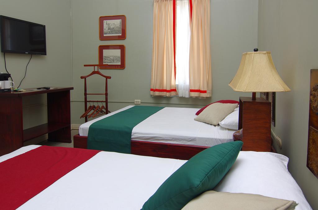 Hotel Liberia Værelse billede